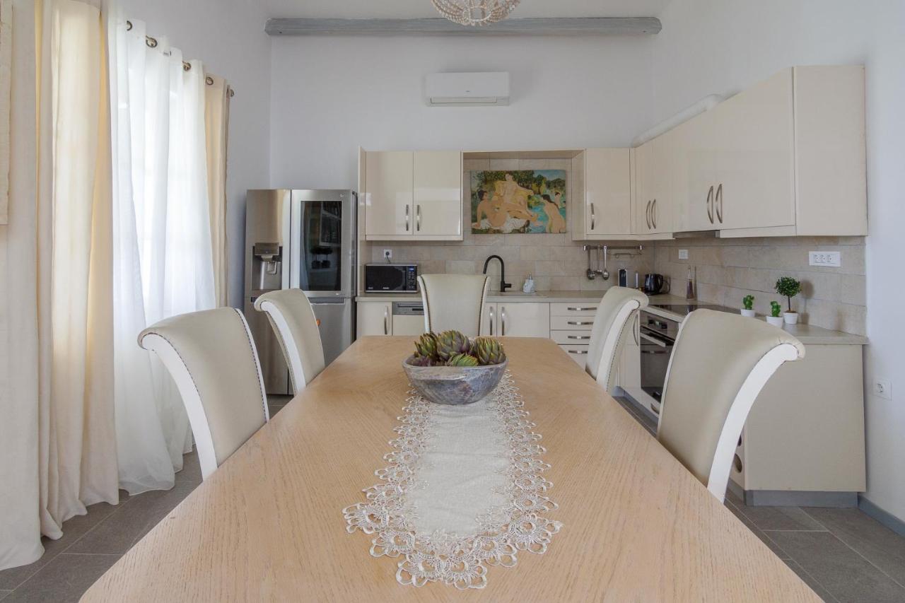 Ble Oneiro Villa Crystal Adamantas  Zewnętrze zdjęcie